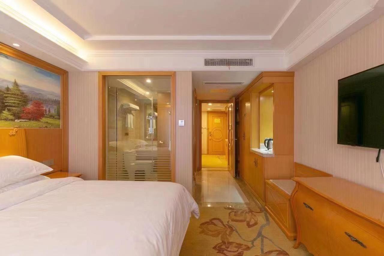Vienna International Hotel Shanghai Pudong New International Exbition Central Экстерьер фото